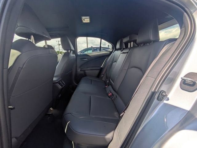 2025 Lexus UX 300h Premium