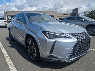 2025 Lexus UX 300h Premium