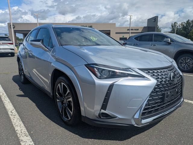 2025 Lexus UX 300h Premium
