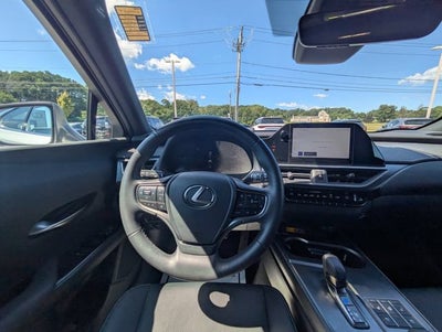 2025 Lexus UX 300h Premium