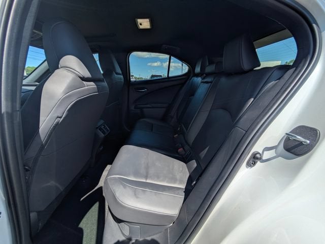 2025 Lexus UX 300h Premium