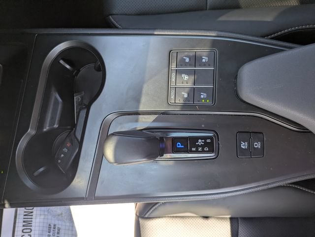 2025 Lexus UX 300h Premium