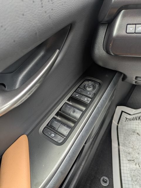 2025 Lexus UX 300h Premium