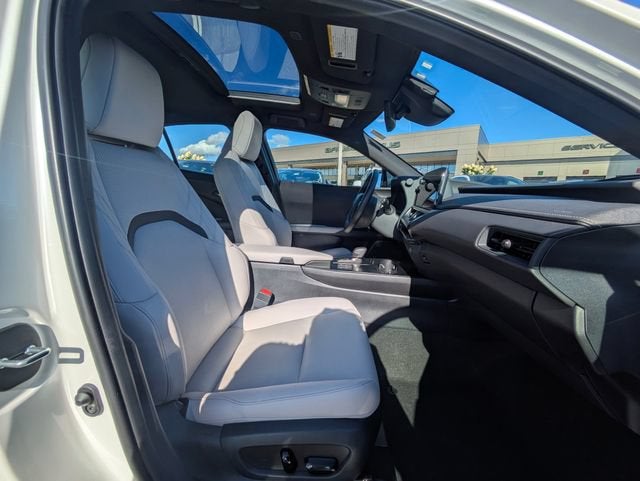 2025 Lexus UX 300h Premium