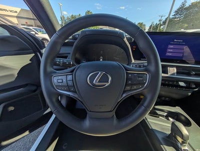 2025 Lexus UX 300h Premium