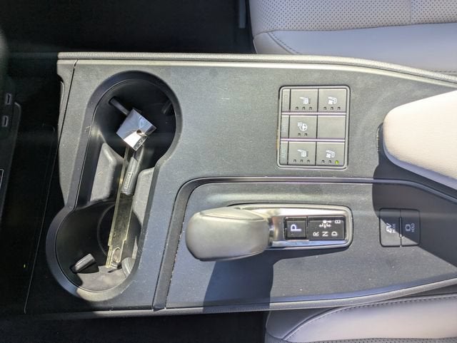 2025 Lexus UX 300h Premium