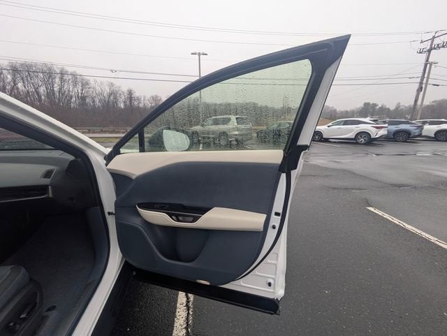 2025 Lexus RZ 450e Premium