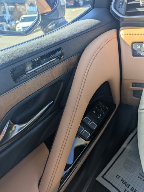 2025 Lexus LX 600 Luxury