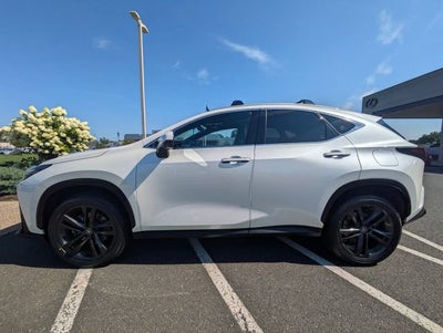 2025 Lexus NX 450h+ Luxury