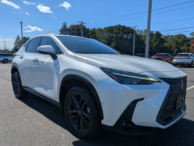 2024 Lexus NX 450h+ Luxury