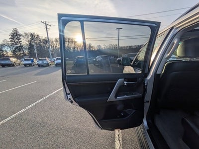 2015 Toyota Land Cruiser Base