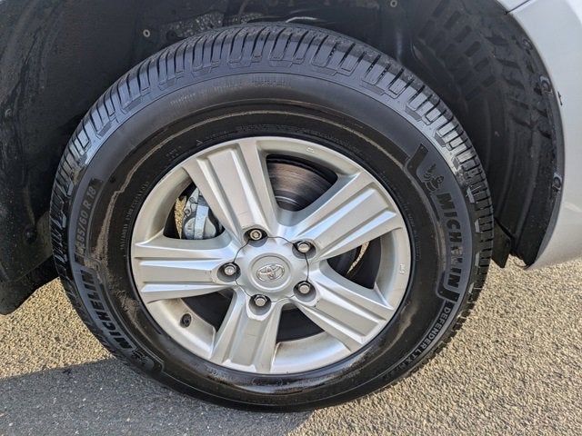 2015 Toyota Land Cruiser Base