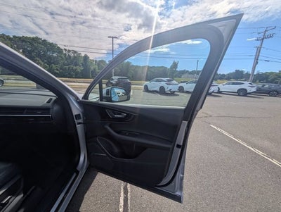 2019 Audi Q7 55 Premium Plus
