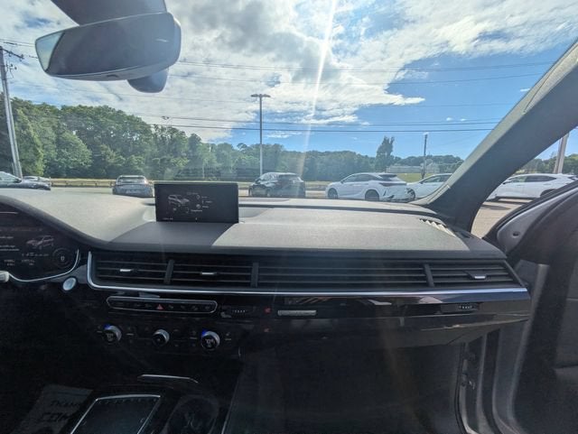 2019 Audi Q7 55 Premium Plus