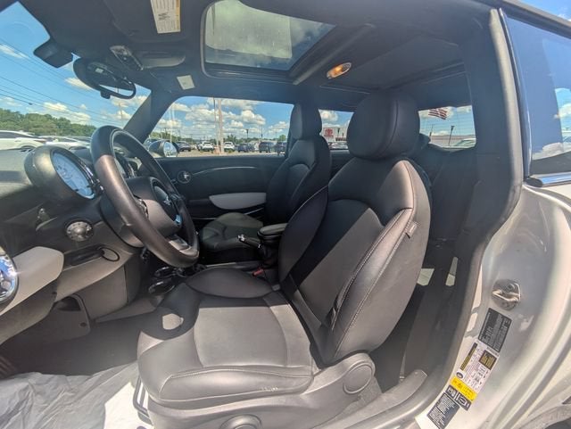 2013 MINI Cooper Hardtop Base