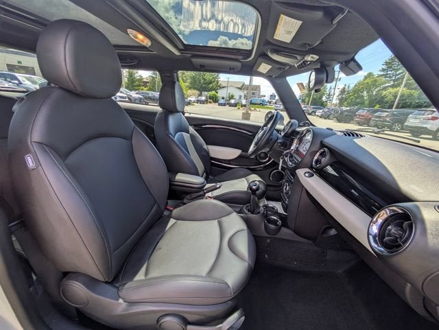 2013 MINI Cooper Hardtop Base