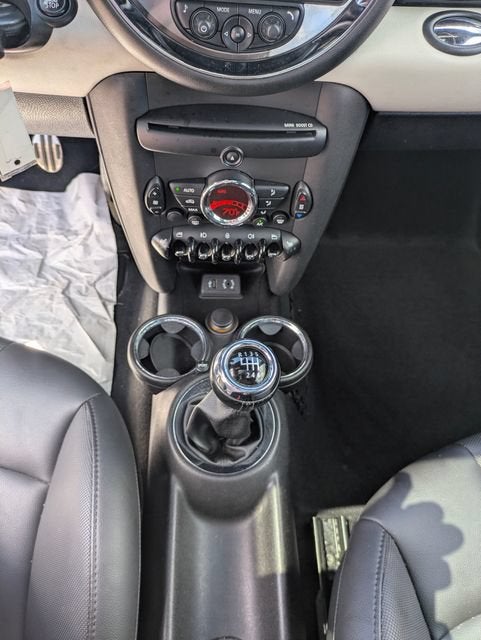 2013 MINI Cooper Hardtop Base