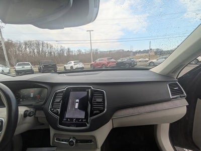 2022 Volvo XC90 Recharge Plug-In Hybrid T8 Inscription 7 Passenger