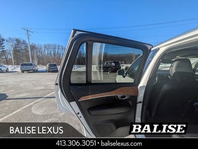 2024 Volvo XC90 B5 Plus