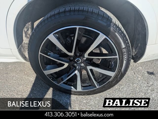 2024 Volvo XC90 B5 Plus