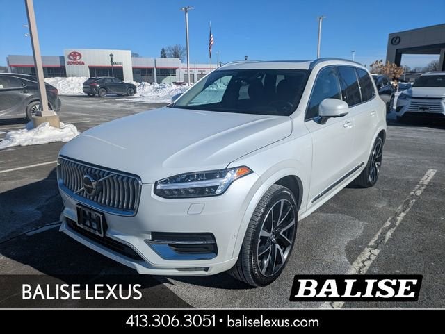 2024 Volvo XC90 B5 Plus