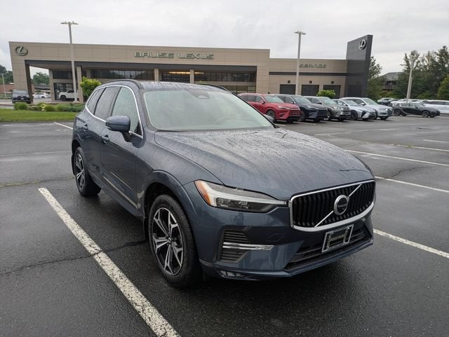 2022 Volvo XC60 B5 Momentum