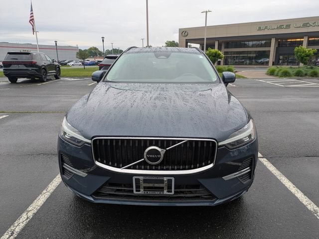 2022 Volvo XC60 B5 Momentum