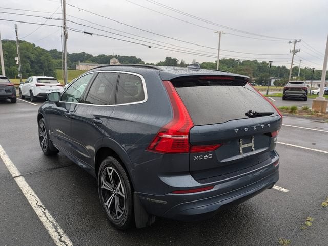 2022 Volvo XC60 B5 Momentum
